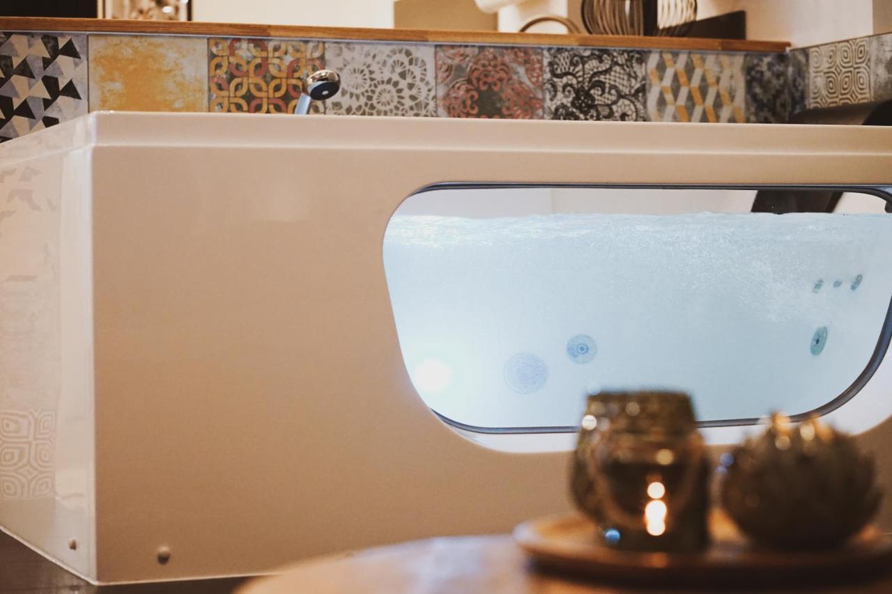 Stilvolles City-Loft Mit Privatem Whirlpool เทรียร์ ภายนอก รูปภาพ