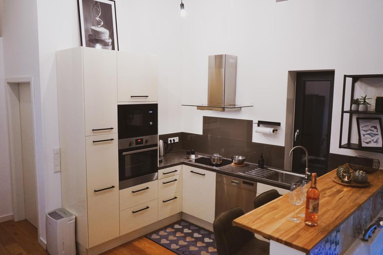 Stilvolles City-Loft Mit Privatem Whirlpool เทรียร์ ภายนอก รูปภาพ